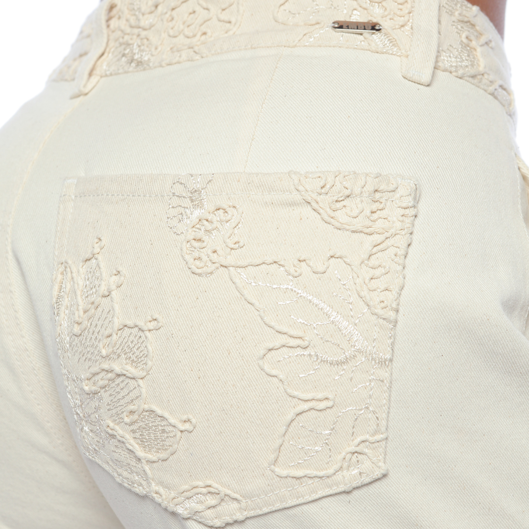 Mom fit bordado marfil - Ref:10924