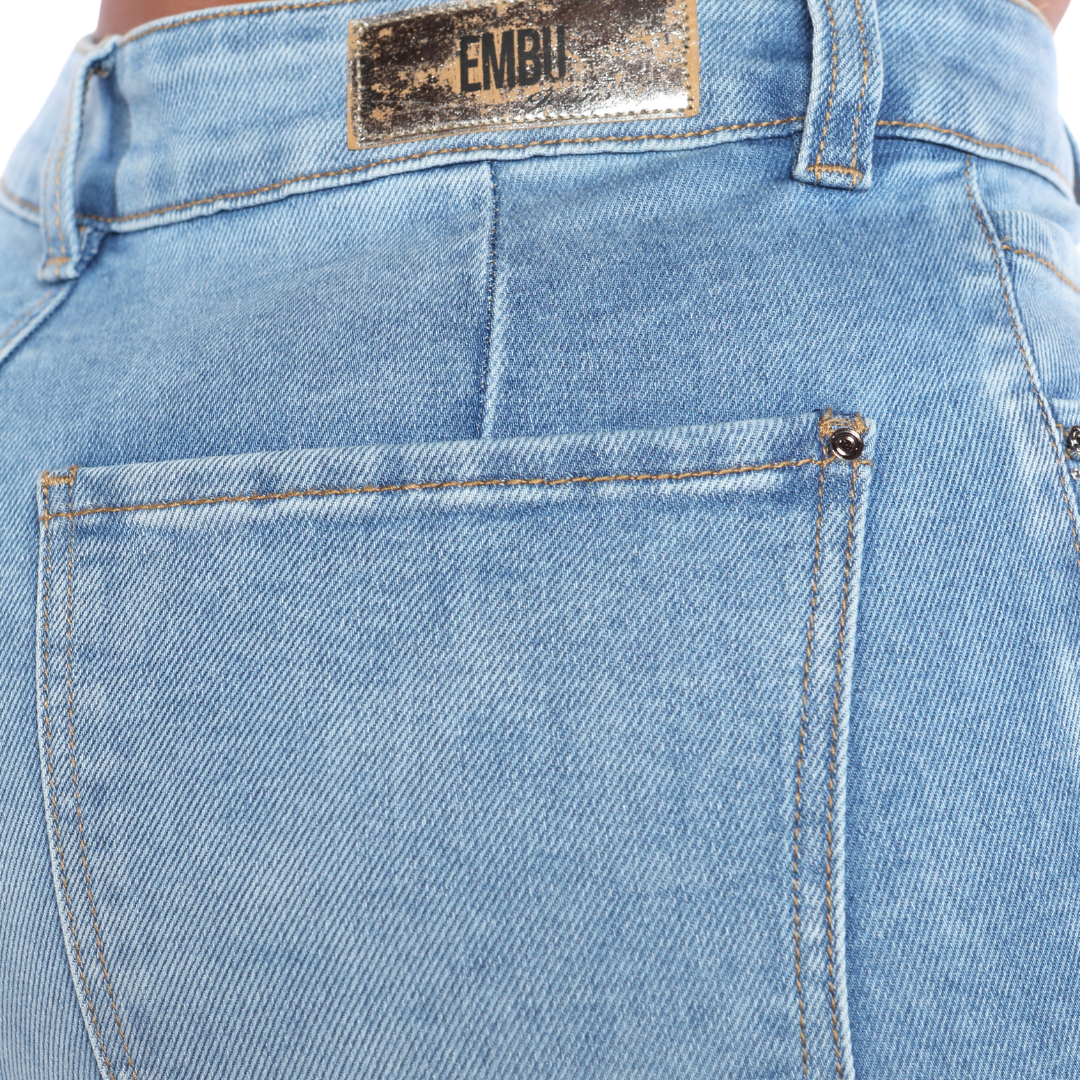 Bermuda en denim con apliques - Ref:10752